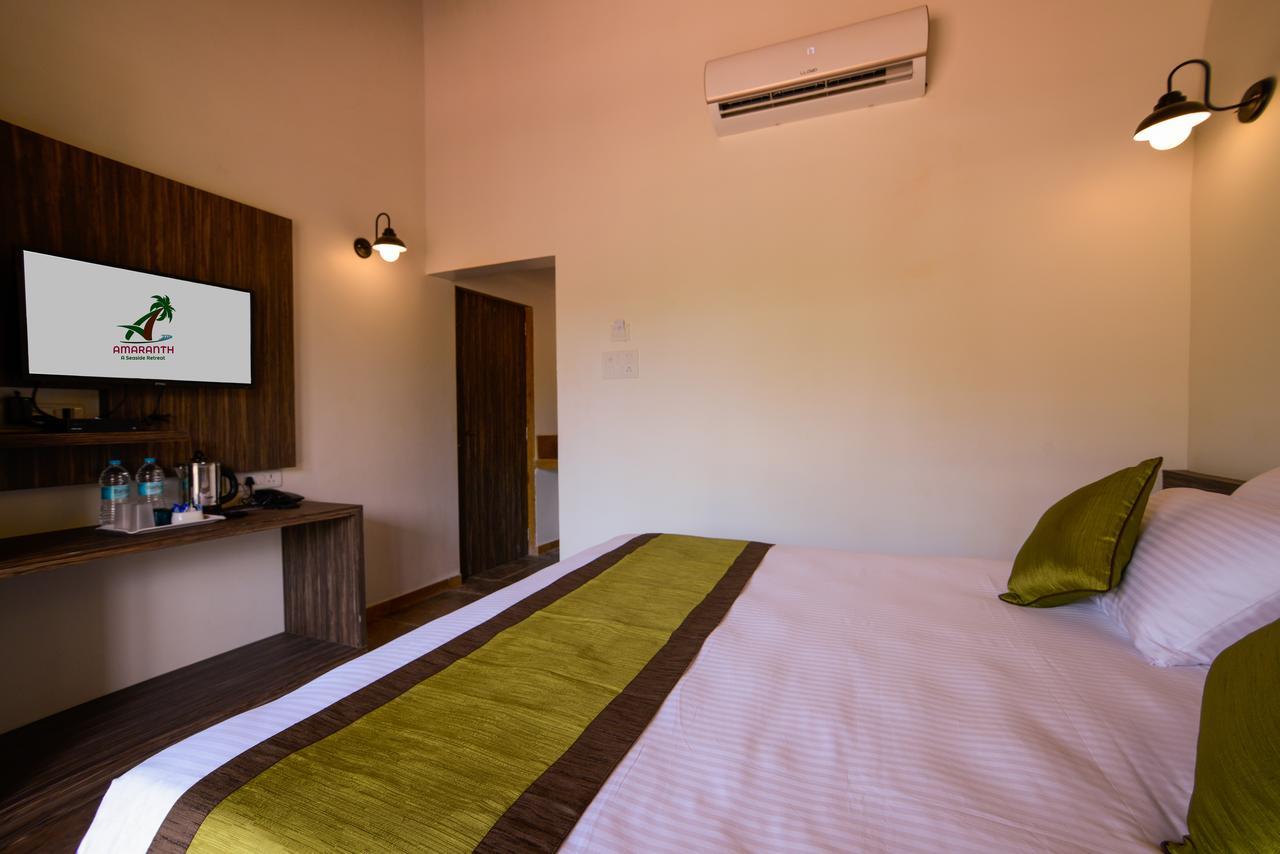 Feet Up Amaranth Resort Dāpoli Exteriér fotografie